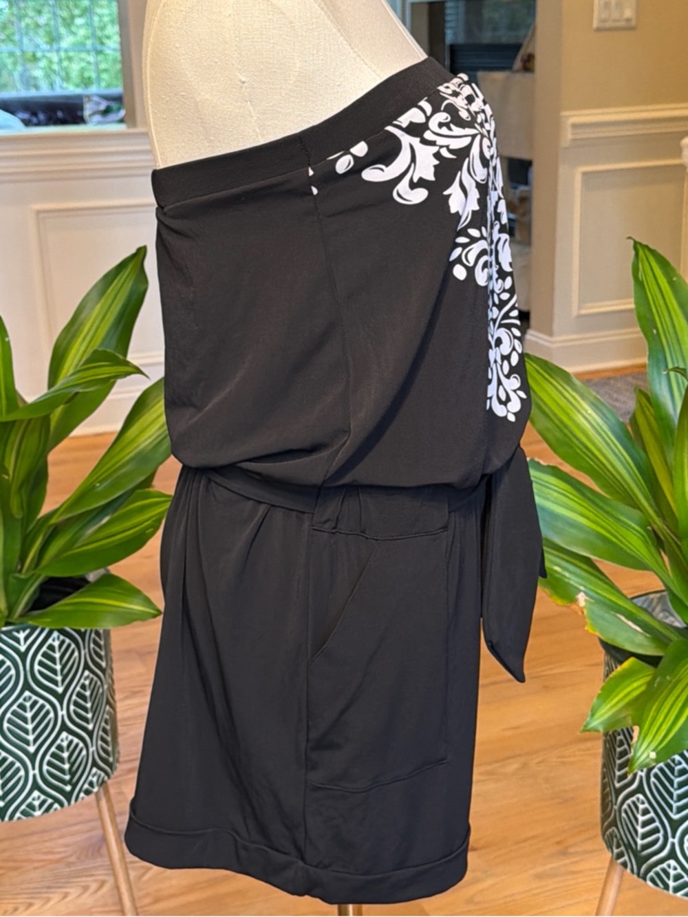 White House Black Market Classic 2010s Strapless Romper XS (NWT) - Picture 6 of 13